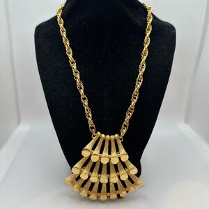 1970’s vintage Napier Pan of Piper necklace